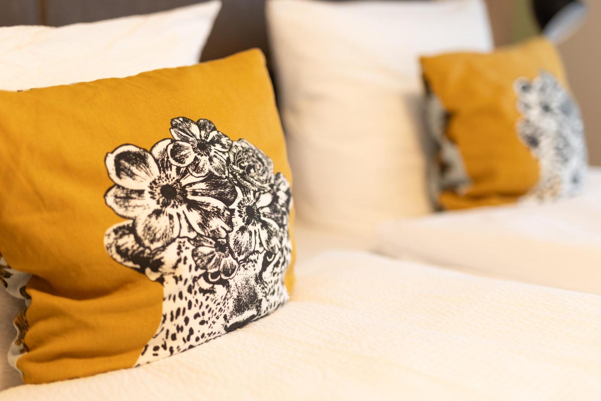 Appartementdeluxe Steiert - Near Europa Park - Rulantica - Spacious - Fully Equipped Kitchen - Private Garden - Free Parking - Pet Friendly Schwanau